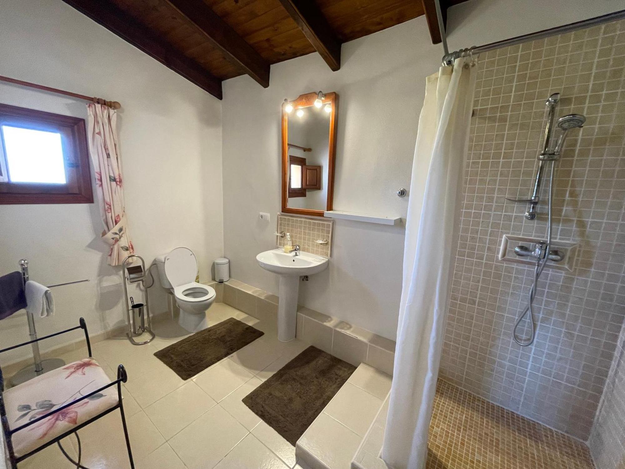 Grapevine Manor * Monovar